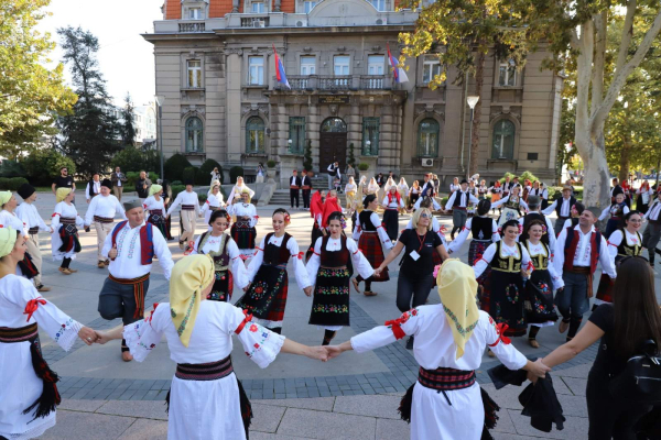KUDE JE TAJ NIŠ- V Međunarodni festival folklora veterana i rekreativaca