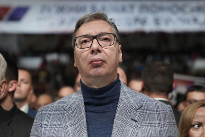 Francuski mediji: Vučić vlada tako što štampa novac i rasprodaje nacionalno bogatstvo