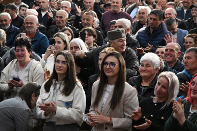 Vučić u Žitorađi: Propala im je revolucija, pa lažu o zvučnom topu