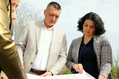 Staza za rolere, skejt park i teren za odbojku na pesku, novi sadržaji u parku „Čair“