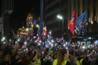 Srbija je ustala da podrži svoju decu. „Pumpaj, pumpaj“ odjekuje Beogradom