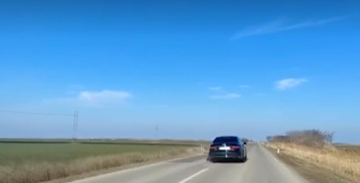 Eksplodirala guma na Vučićevom vozilu