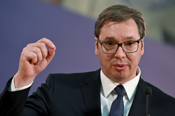 Vučić: Dok sam živ neću prihvatiti nikakvu prelaznu vladu, moraće da me ubiju