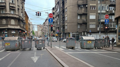 Studenti u blokadi i dalje blokiraju zgrade RTS-a, javni servis menja programsku šemu