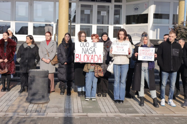Slika studentskih protesta u Novom Pazaru: Kad akademci ostanu bez energije