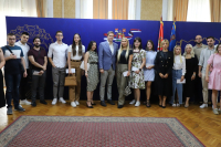 Najbolje studente niških fakulteta Grad nagradio kartama za Filmske susrete